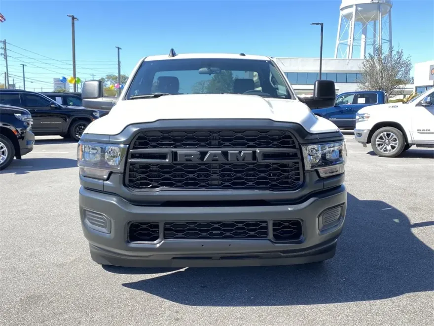 2023 Ram 2500 Tradesman photo 1