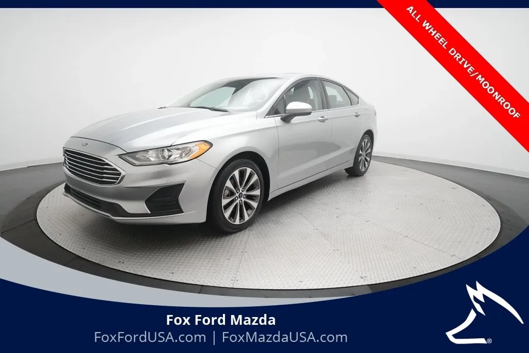 2020 Ford Fusion SE photo 1