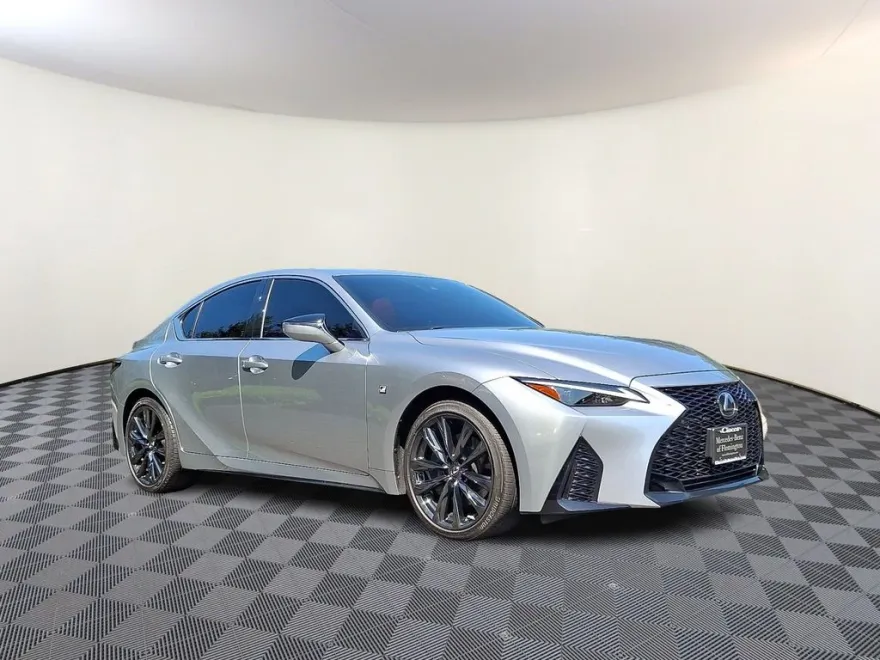 2022 Lexus IS 350 F SPORT photo 1