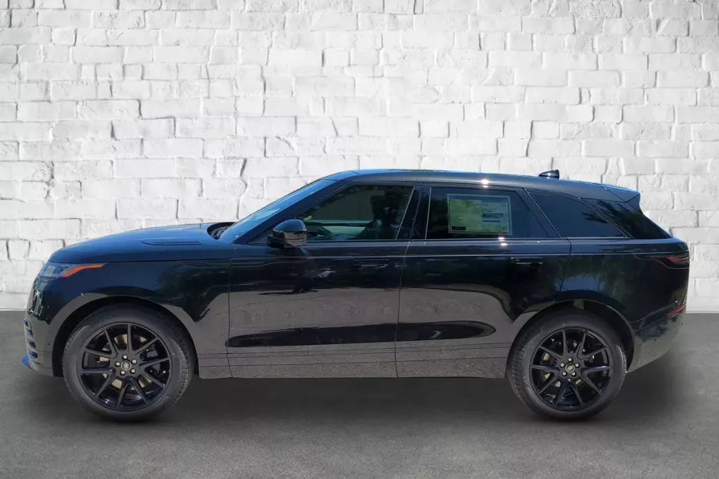 2026 Land Rover Range Rover Velar SE photo 1