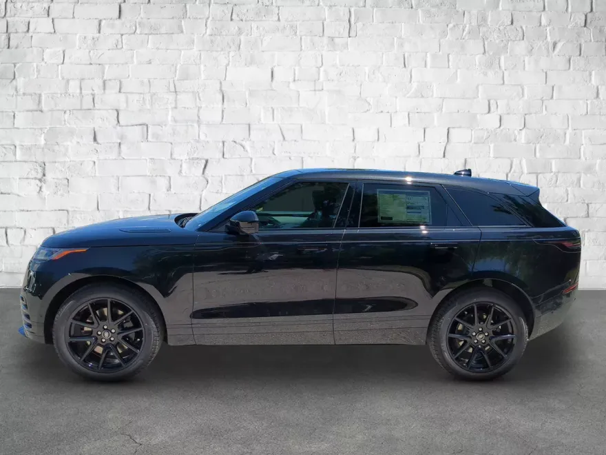 2026 Land Rover Range Rover Velar SE photo 1