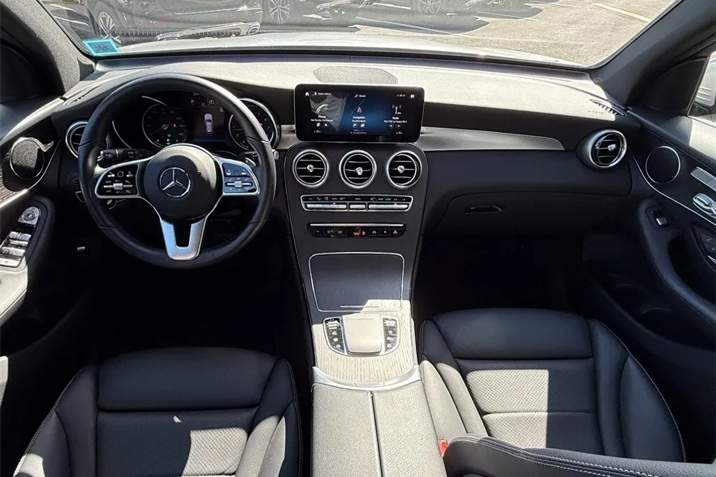 2022 Mercedes Benz GLC 300 4MATIC photo 1