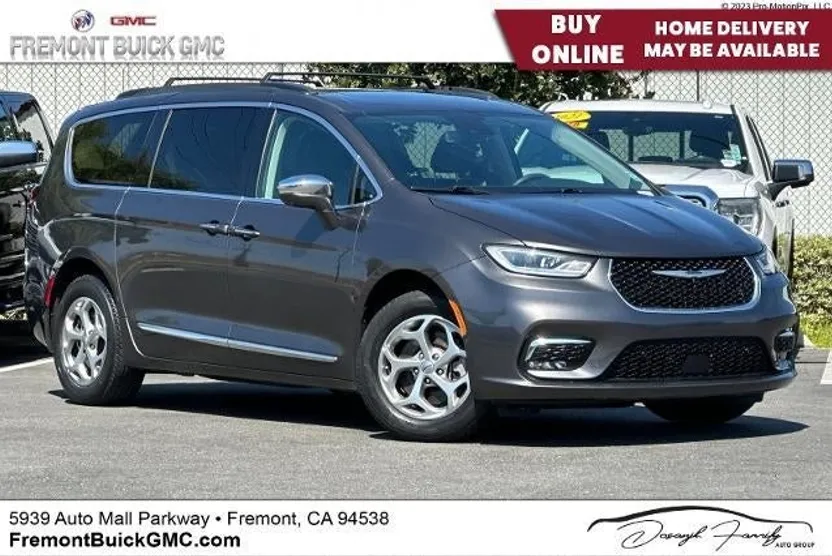 2022 Chrysler Pacifica Limited photo 1