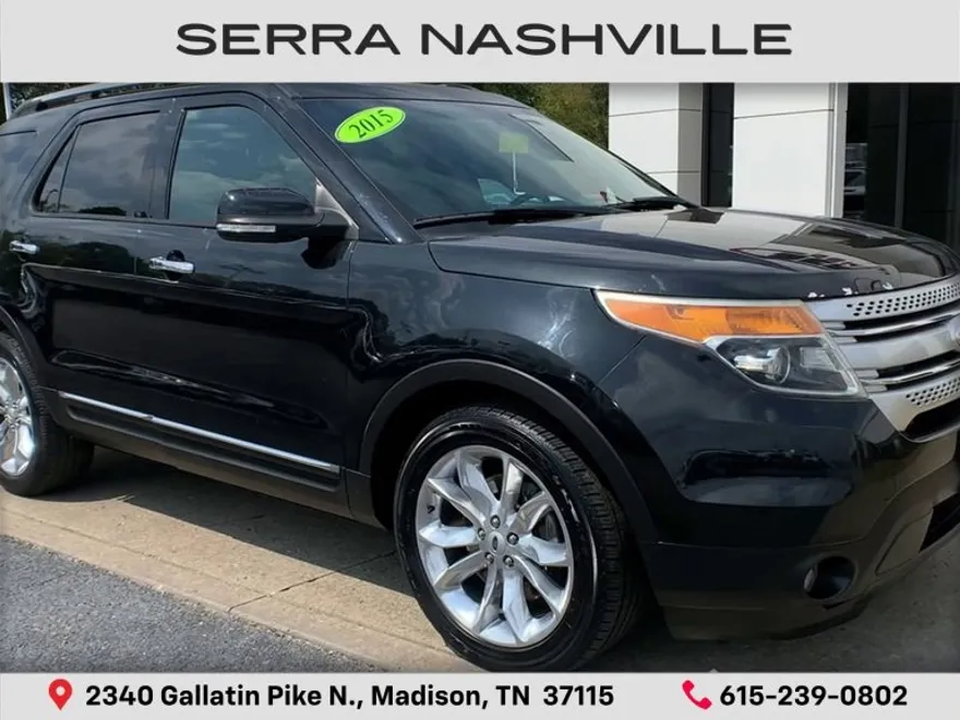 2015 Ford Explorer XLT photo 1