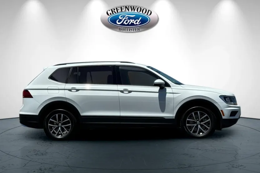 2021 Volkswagen Tiguan S photo 1
