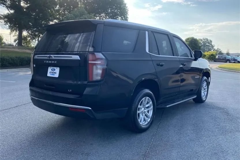 2021 Chevrolet Tahoe LT photo 1