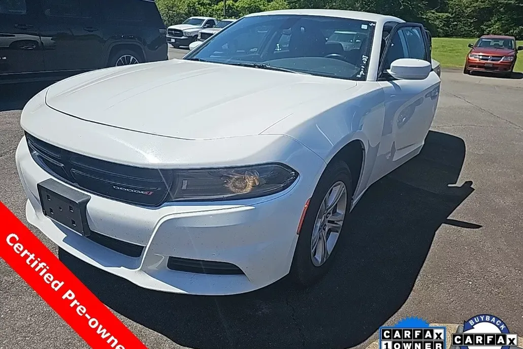 2022 Dodge Charger SXT photo 1