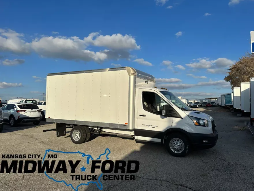 2023 Ford Transit photo 1