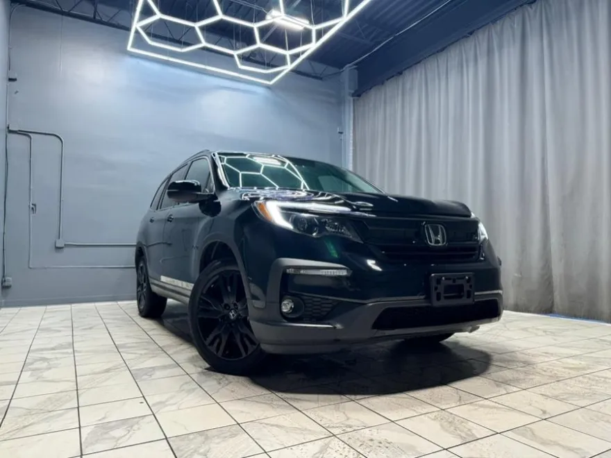 2022 Honda Pilot Special Edition photo 1
