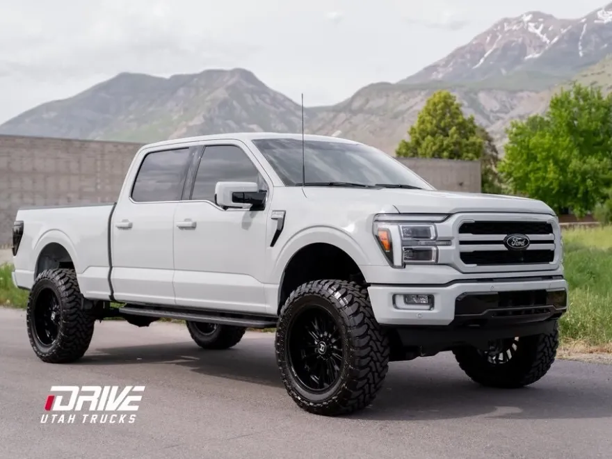 2024 Ford F-150 Lariat photo 1