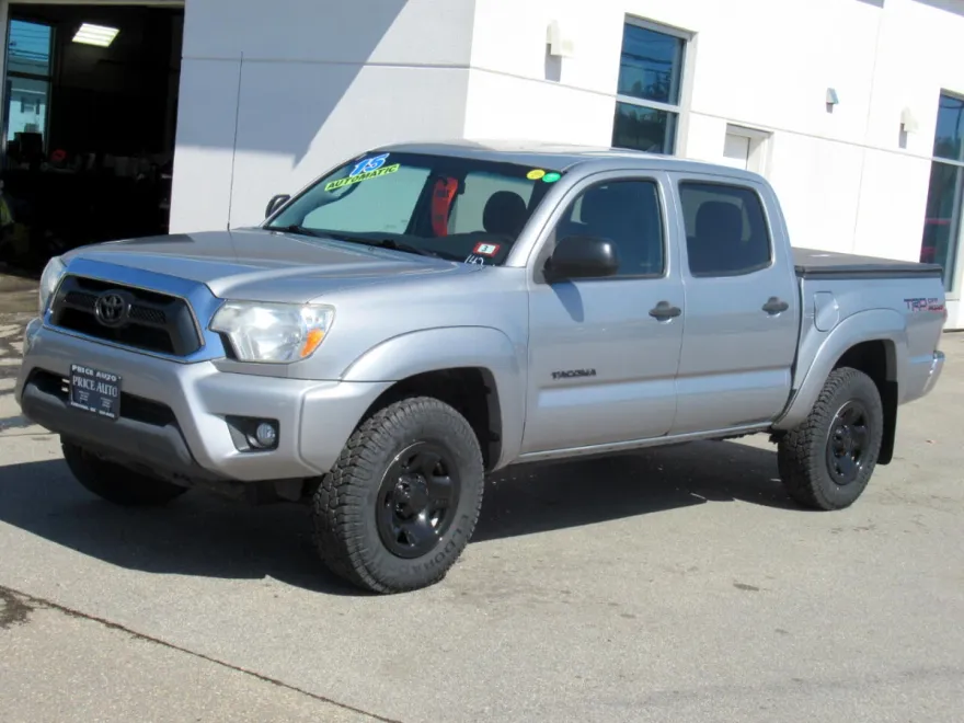2015 Toyota Tacoma SR5 V6 4x4 Double Cab photo 1