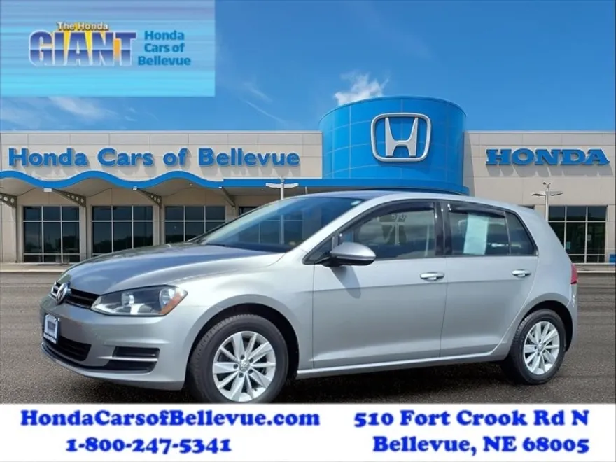 2016 Volkswagen Golf TSI S photo 1