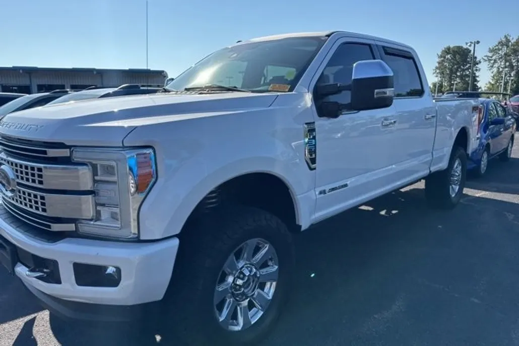 2018 Ford F-350 Platinum photo 1