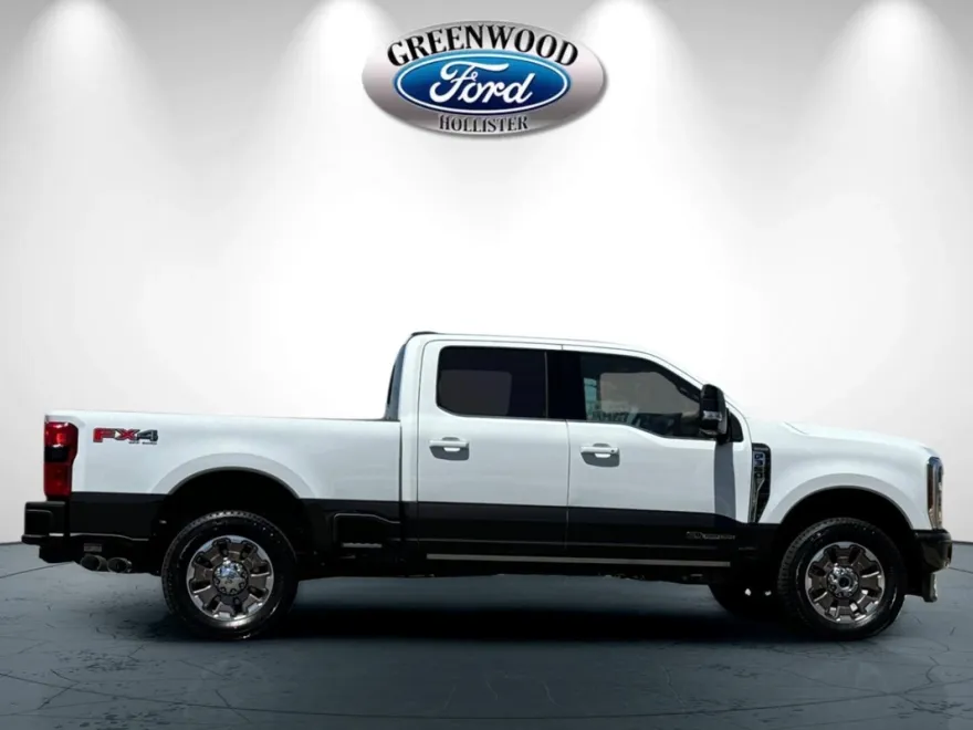 2025 Ford F-350 photo 1