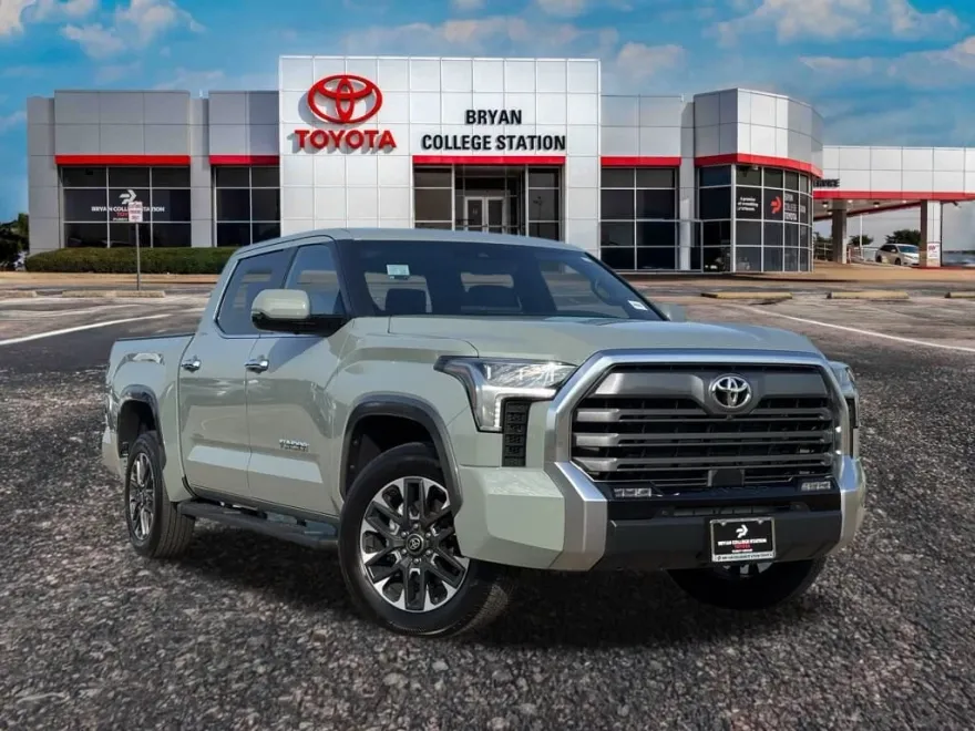 2025 Toyota Tundra Limited photo 1