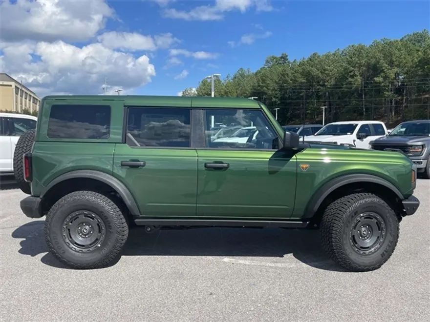 2025 Ford Bronco Badlands photo 1