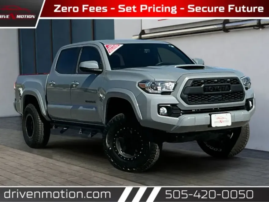 2020 Toyota Tacoma Double Cab TRD Sport photo 1