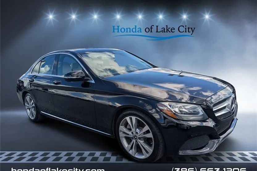 2018 Mercedes Benz C 300 photo 1