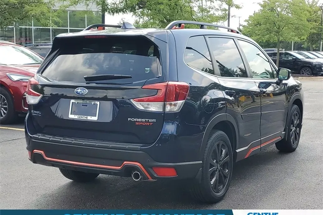 2022 Subaru Forester Sport photo 1