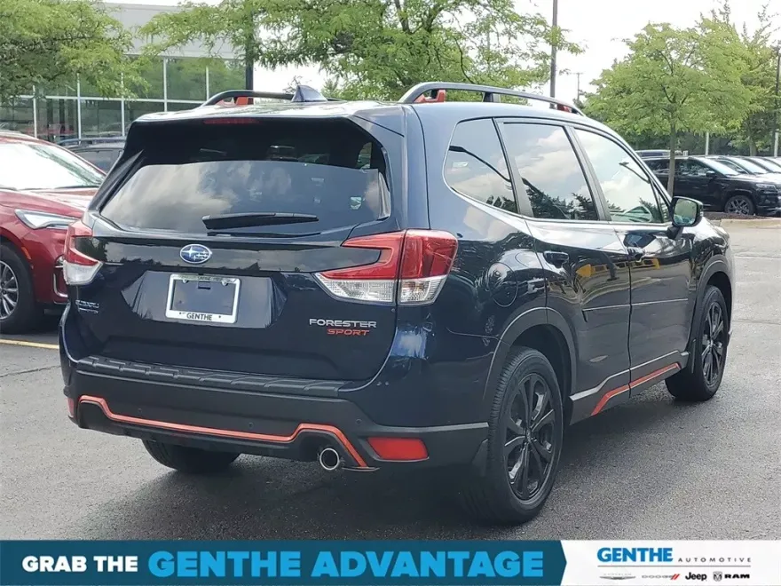2022 Subaru Forester Sport photo 1