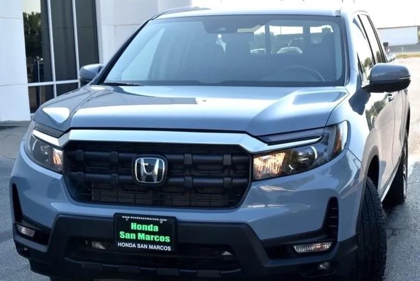2025 Honda Ridgeline RTL photo 1