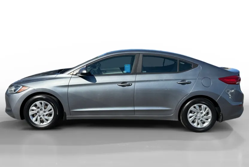 2018 Hyundai Elantra SE photo 1