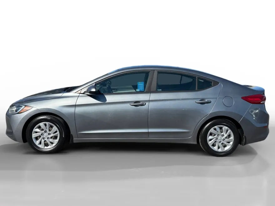 2018 Hyundai Elantra SE photo 1