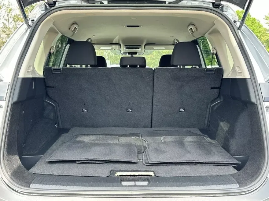 2023 Nissan Rogue SV photo 9