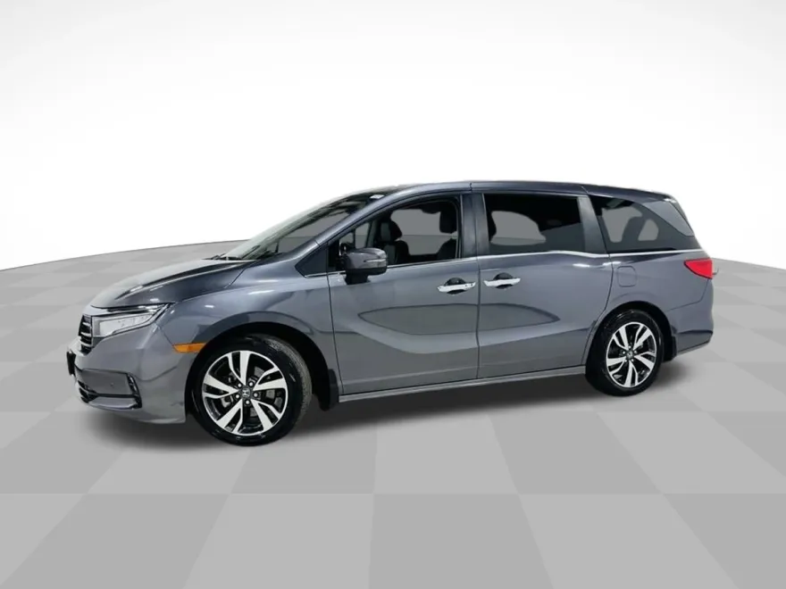 2023 Honda Odyssey Touring photo 1
