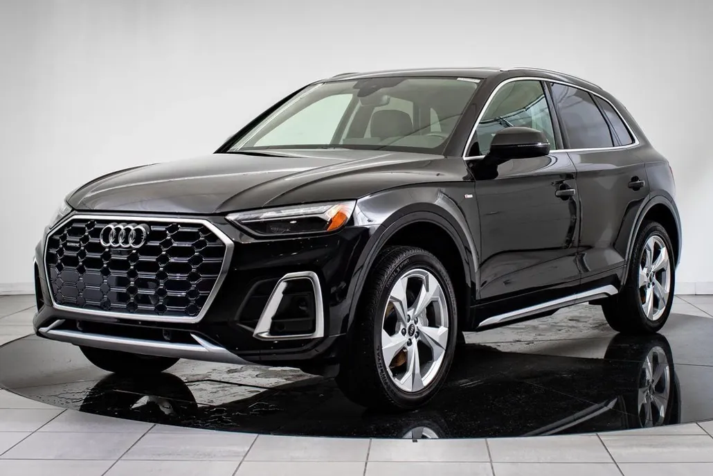 2024 Audi Q5 45 S line Premium photo 1