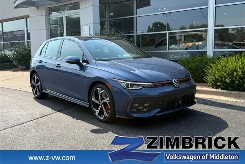 2025 Volkswagen Golf GTI SE photo 1