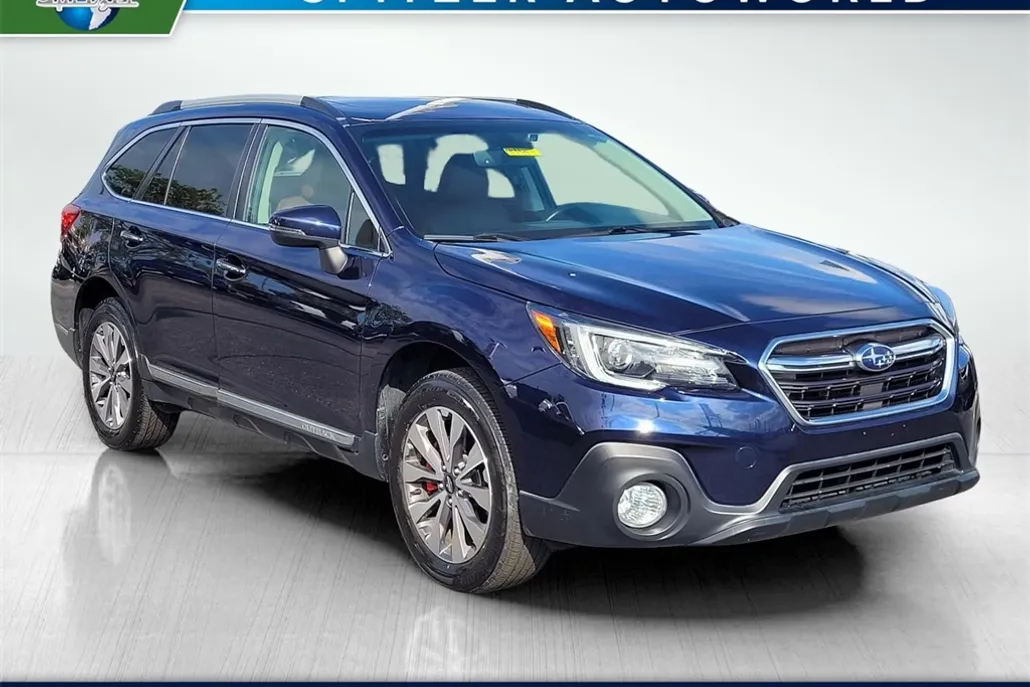 2018 Subaru Outback Touring photo 1