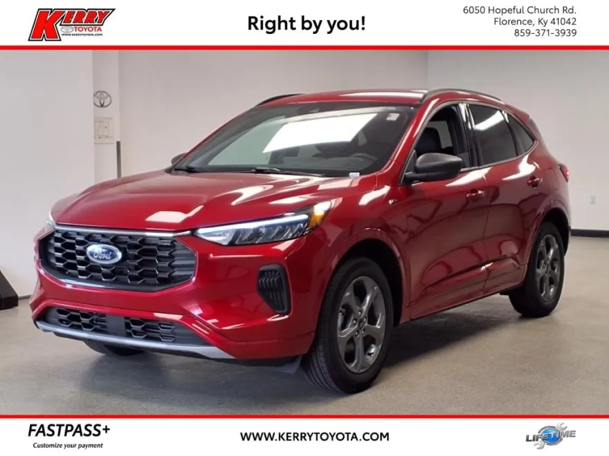 2024 Ford Escape ST-Line photo 1
