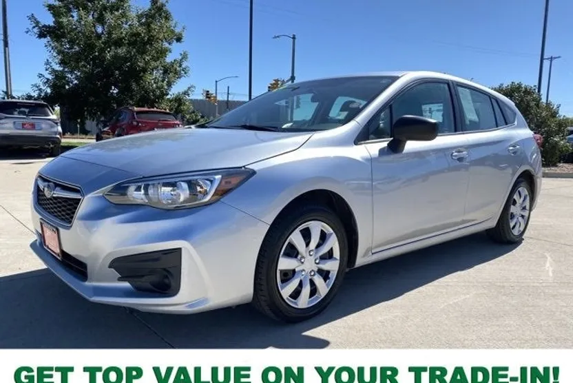 2019 Subaru Impreza 2.0i photo 1