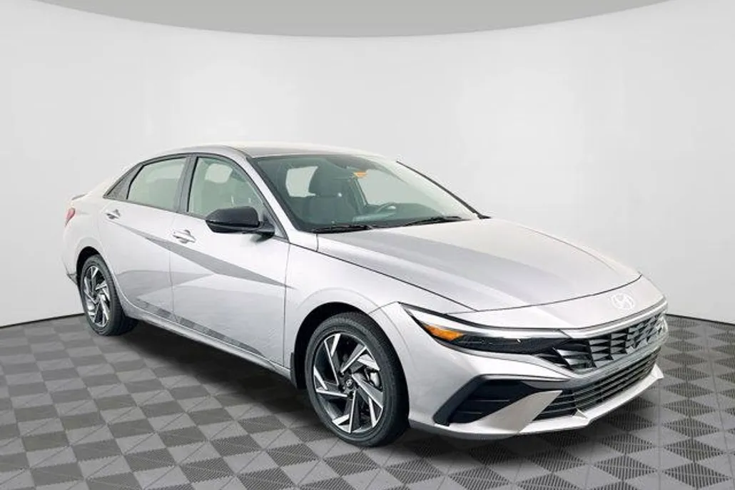 2025 Hyundai Elantra Hybrid SEL Sport photo 1
