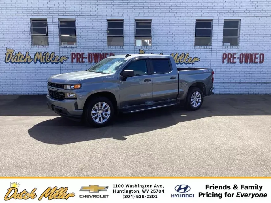 2019 Chevrolet Silverado Custom photo 1