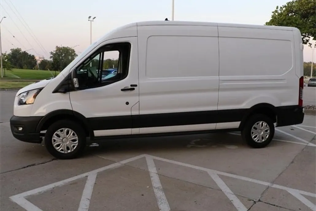 2024 Ford Transit Cargo Van photo 1