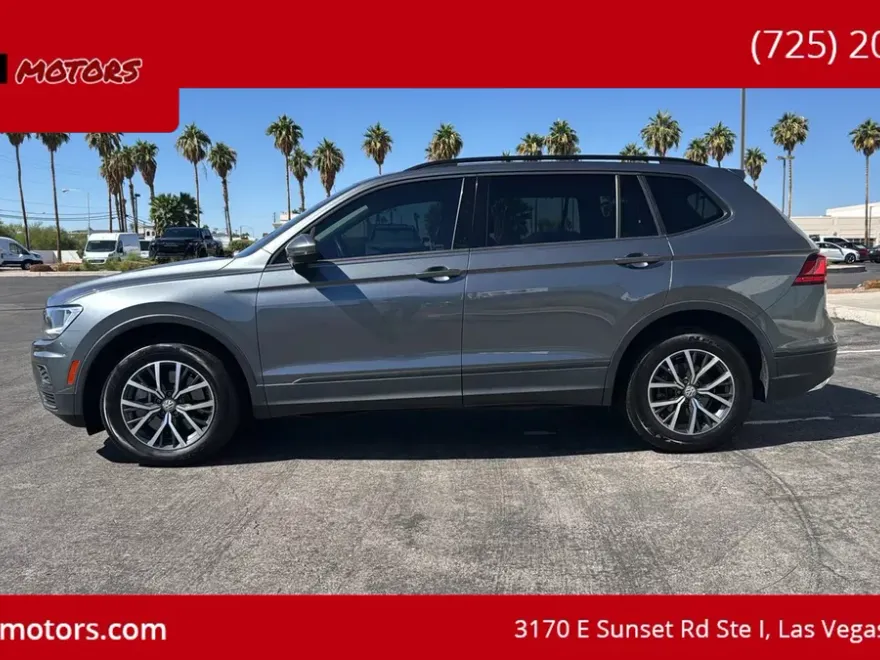 2021 Volkswagen Tiguan Sport photo 1