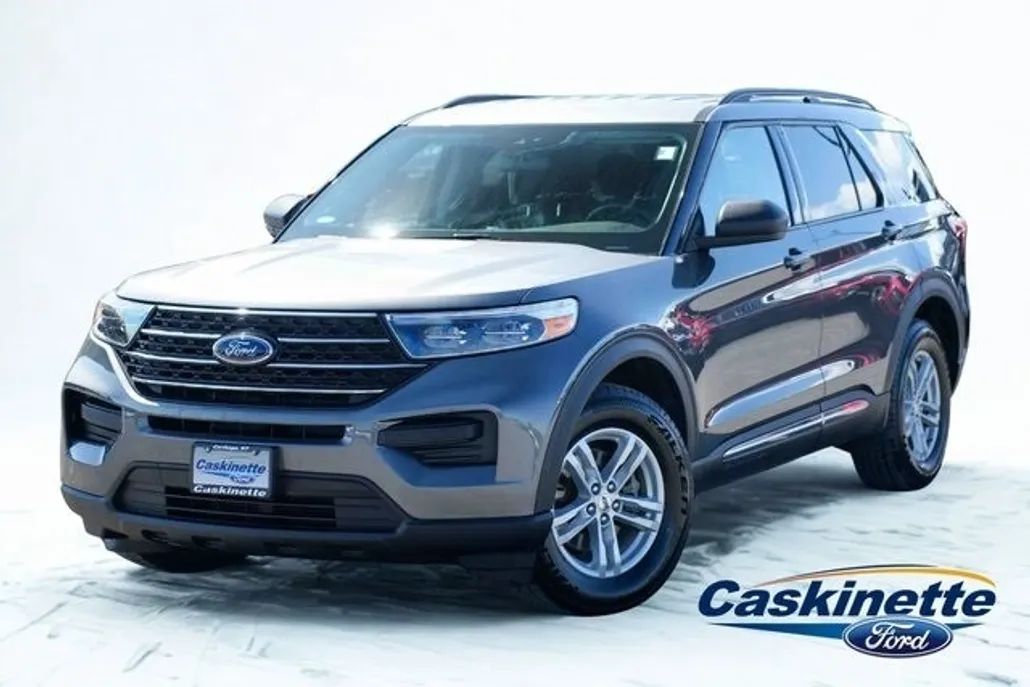 2022 Ford Explorer XLT photo 1