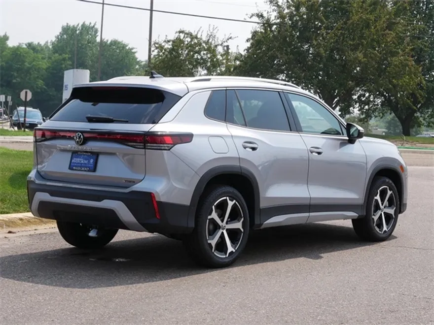 2025 Volkswagen Tiguan SE photo 1