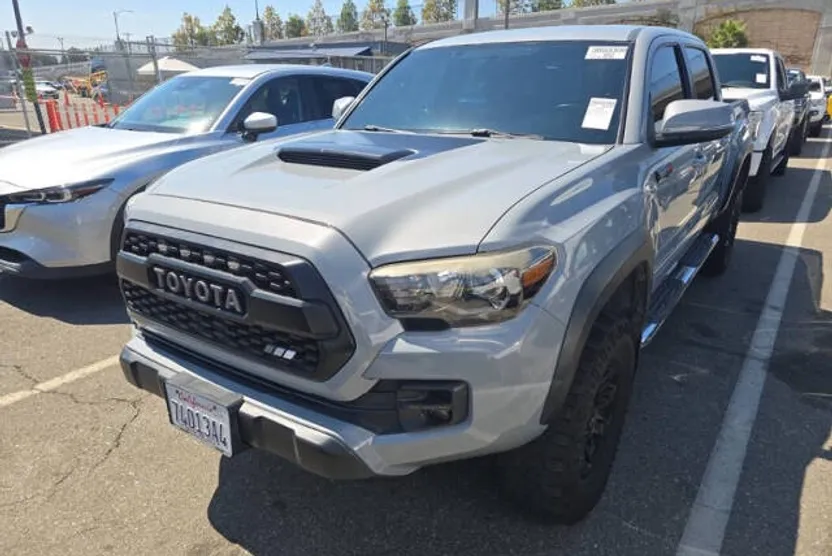2017 Toyota Tacoma SR5 Sport TRD Pro photo 1