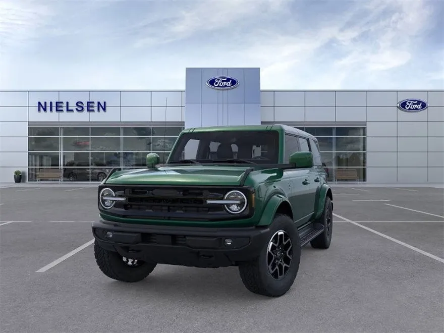 2025 Ford Bronco Outer Banks photo 1