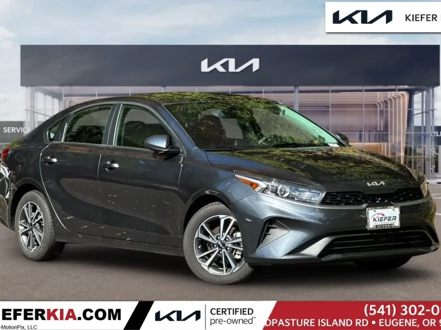 2024 Kia Forte LXS photo 1