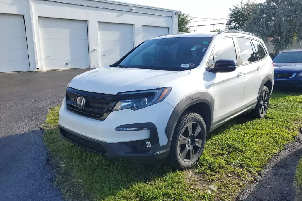 2022 Honda Pilot TrailSport photo 1