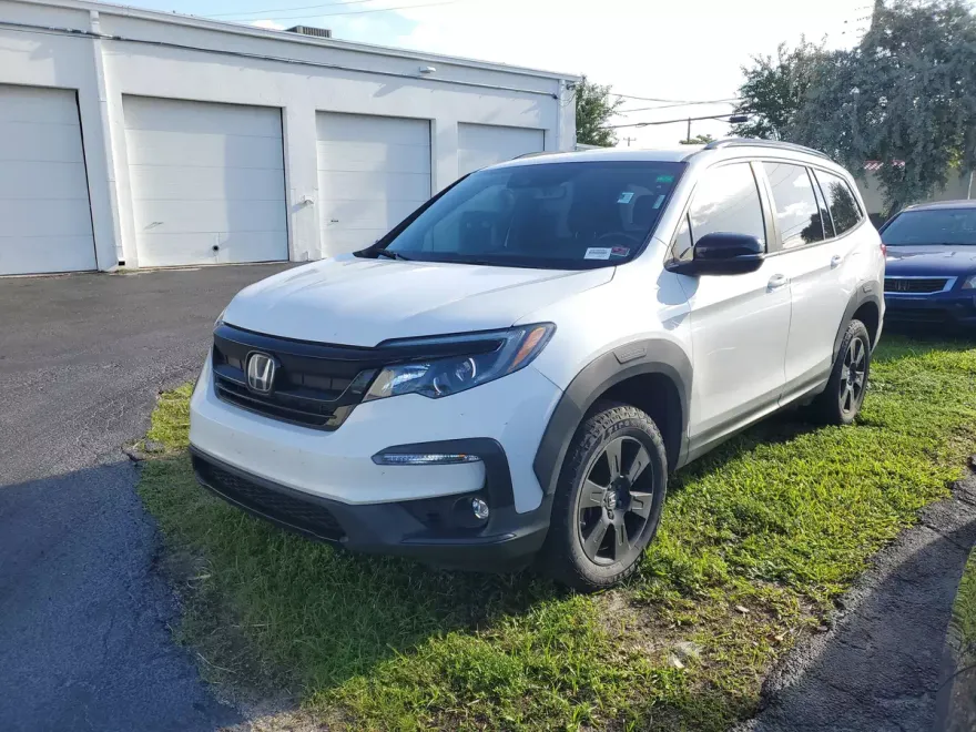 2022 Honda Pilot TrailSport photo 1