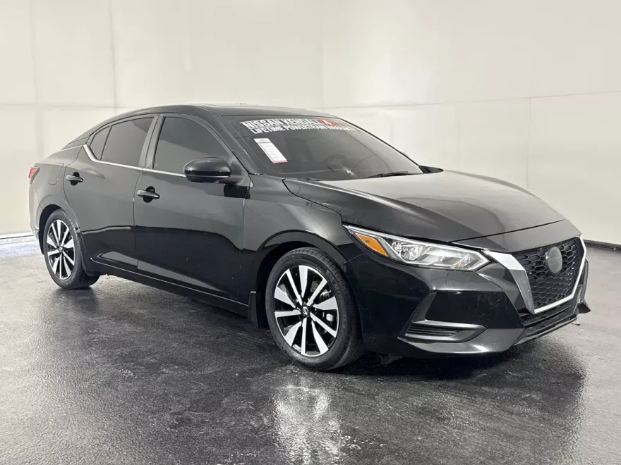 2021 Nissan Sentra SV photo 1