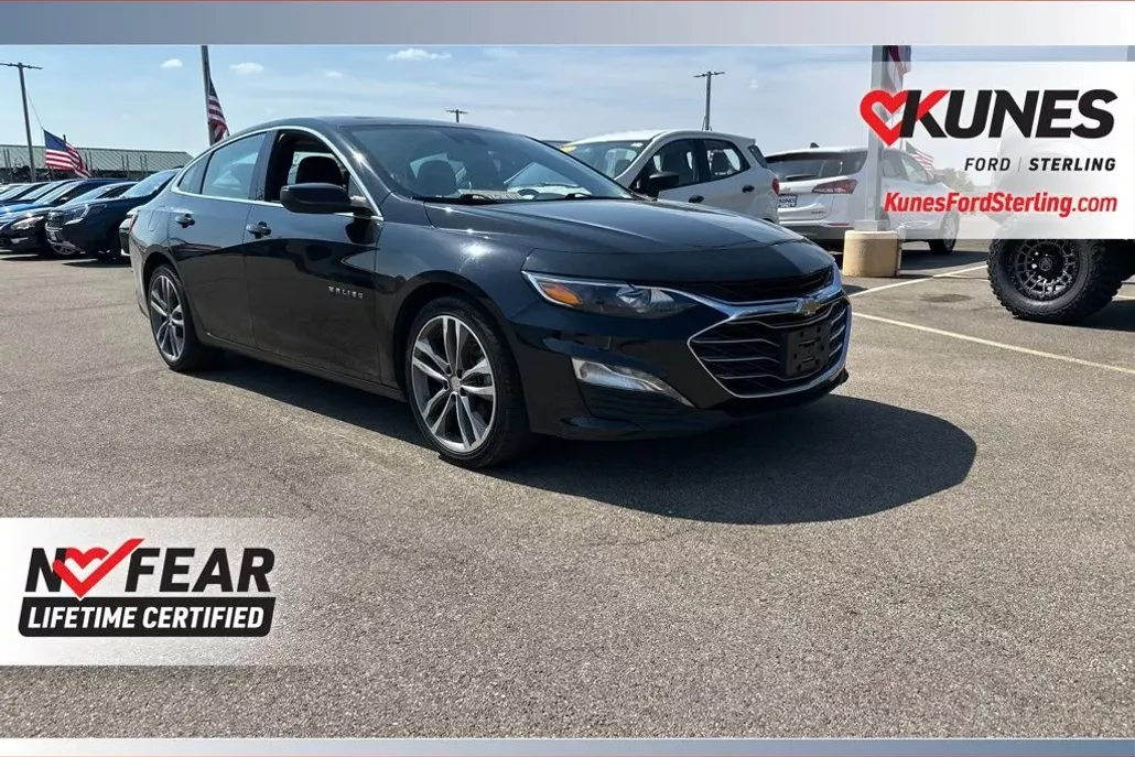 2023 Chevrolet Malibu 1LT photo 1