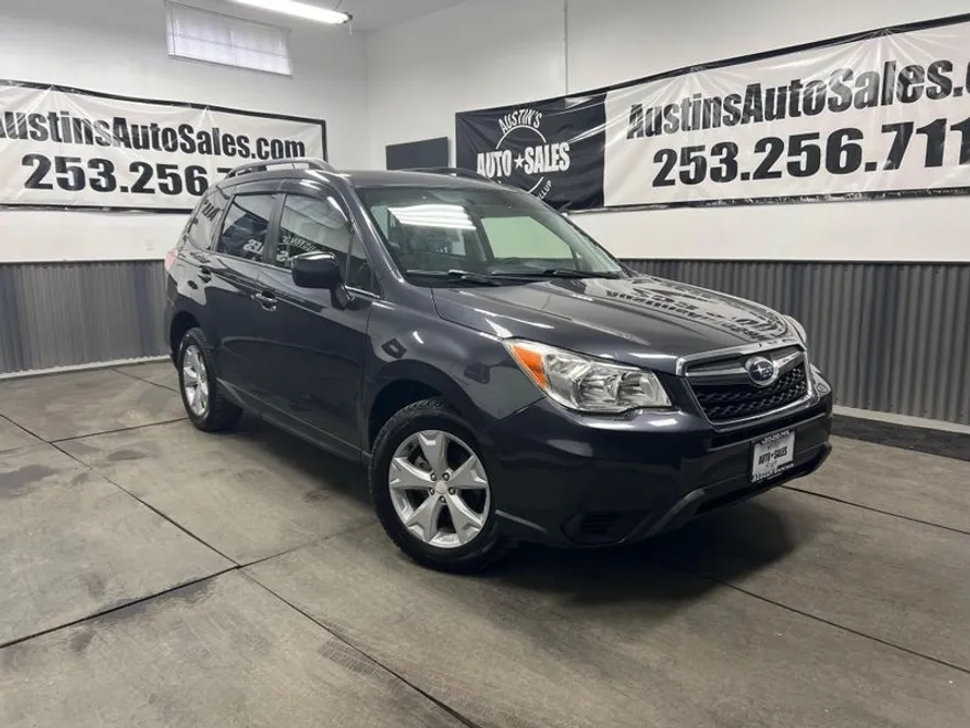 2015 Subaru Forester 2.5i photo 1