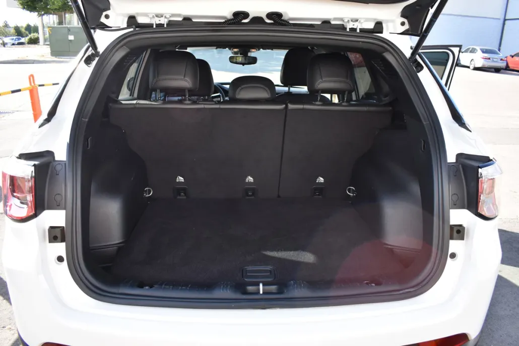 2024 Jeep Compass Latitude photo 1