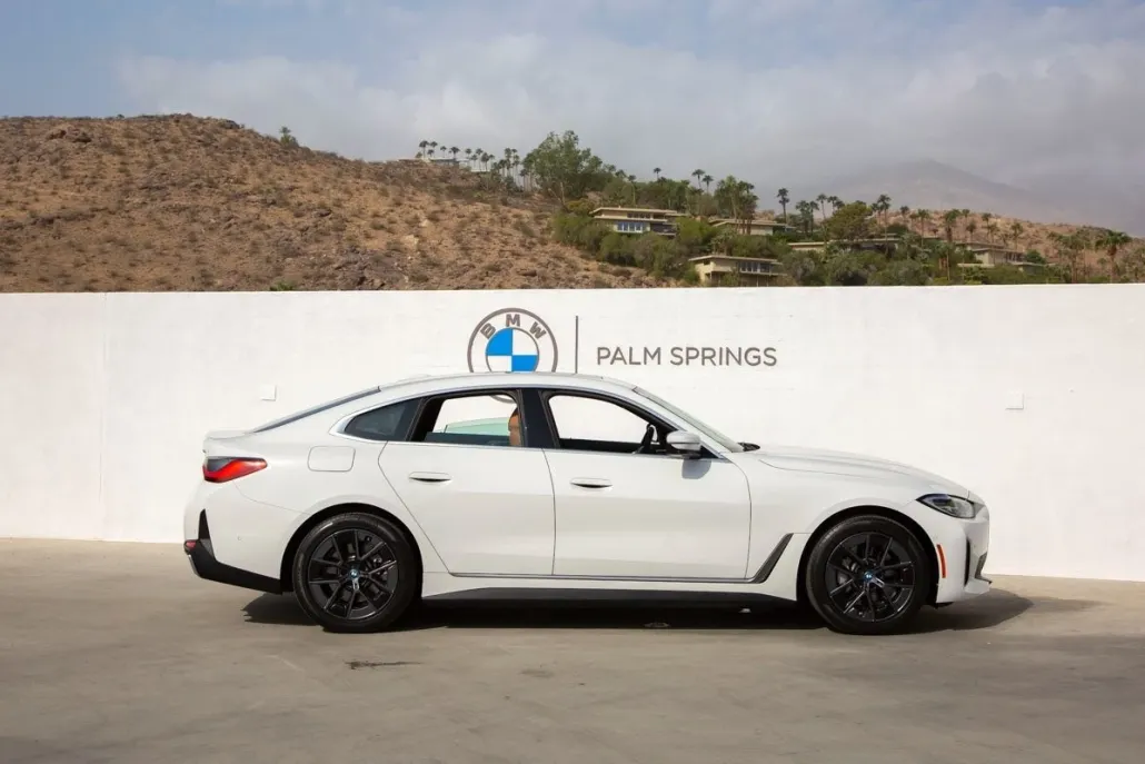 2023 Bmw i4 eDrive35 photo 1